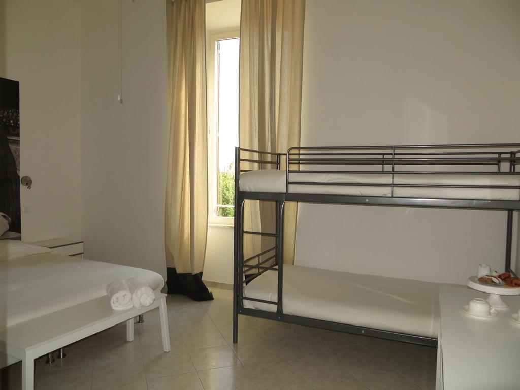 5 Rooms Affittacamere Civitavecchia Rom bilde