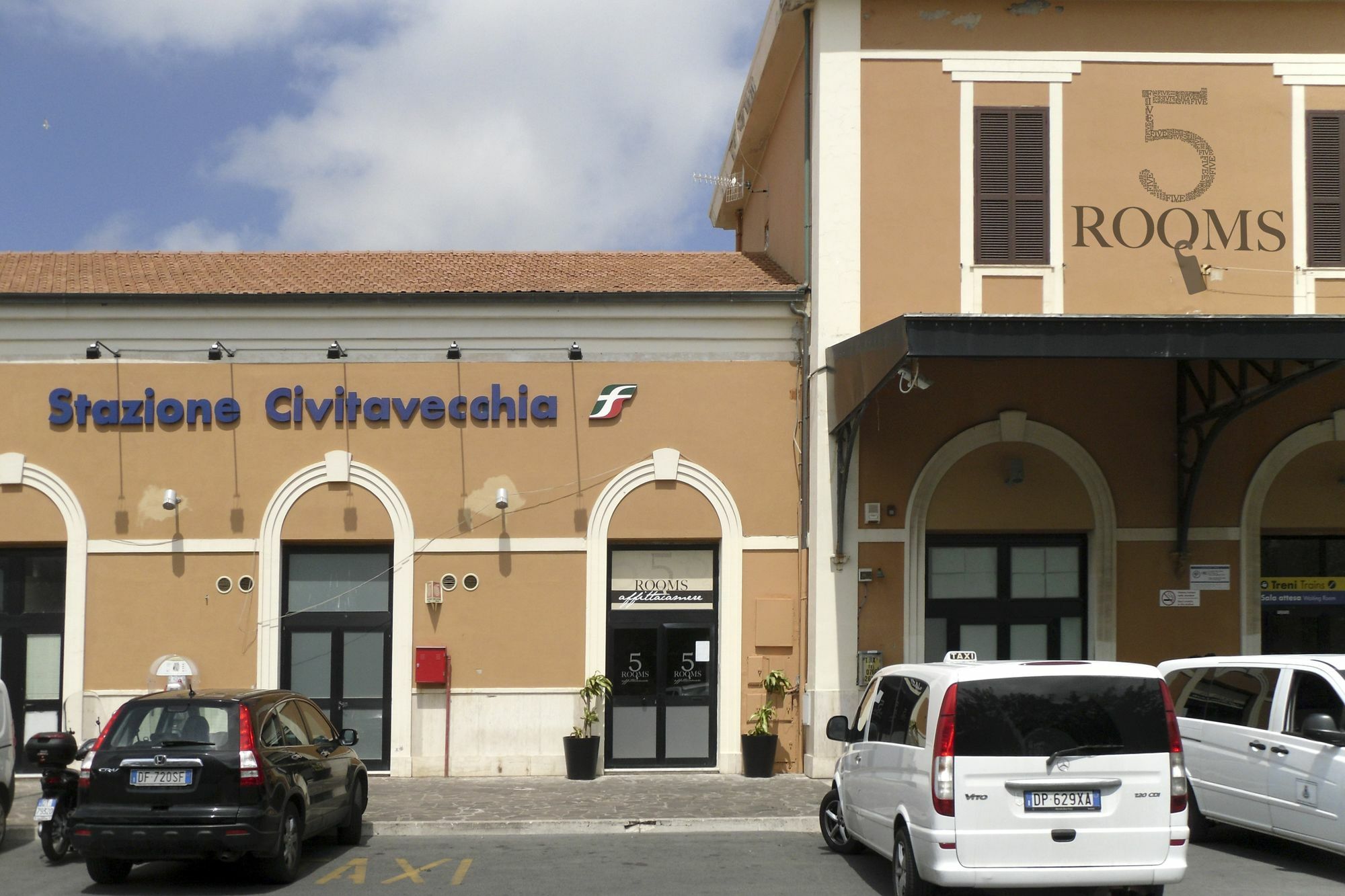 5 Rooms Affittacamere Civitavecchia Eksteriør bilde